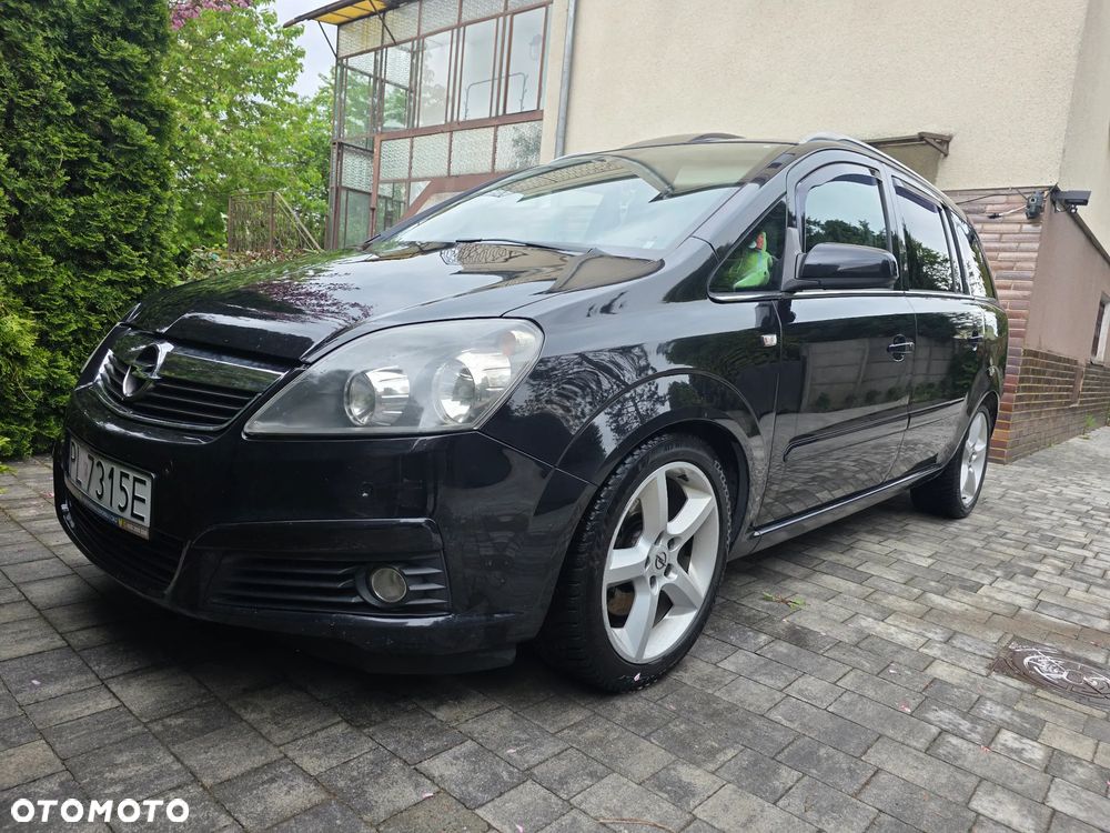 Opel Zafira 1.9 CDTI Automatik Cosmo - 1