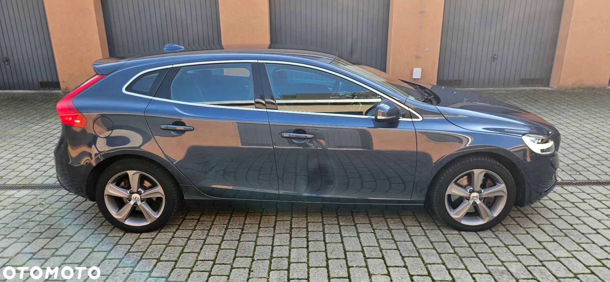 Volvo V40 D3 Drive-E Momentum - 3