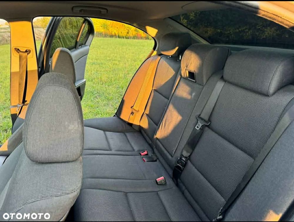 BMW Seria 5 520i Touring - 6