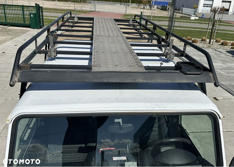 Land Rover Defender 2.2 TD4 E - 40