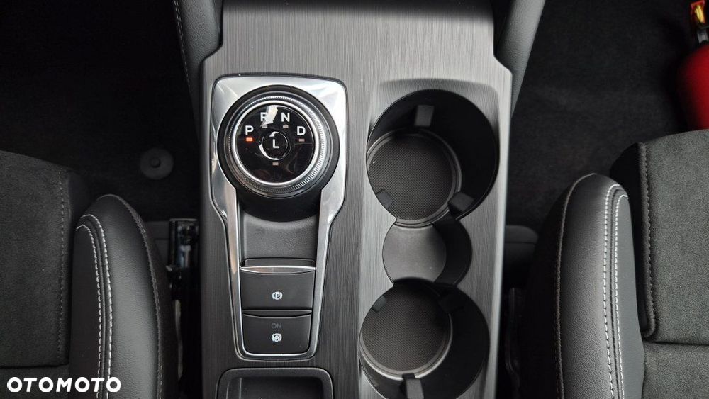 Ford Kuga - 13