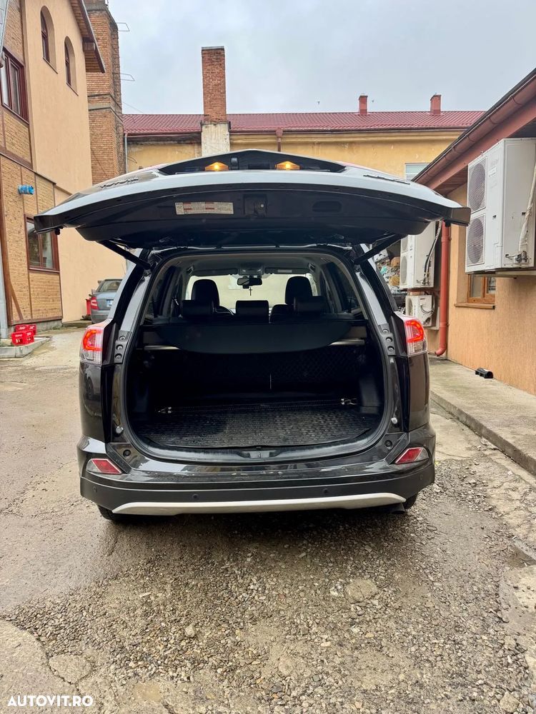 Toyota RAV4 2.0 D-4D 4x2 Start-Stop Executive - 12