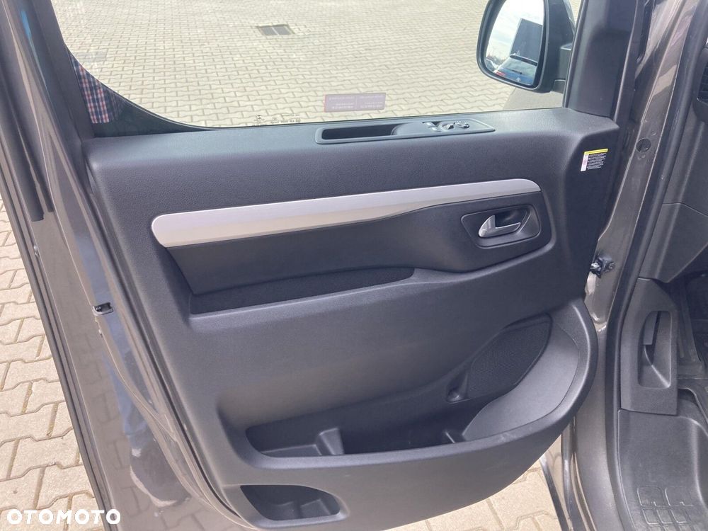 Toyota Proace Verso - 17