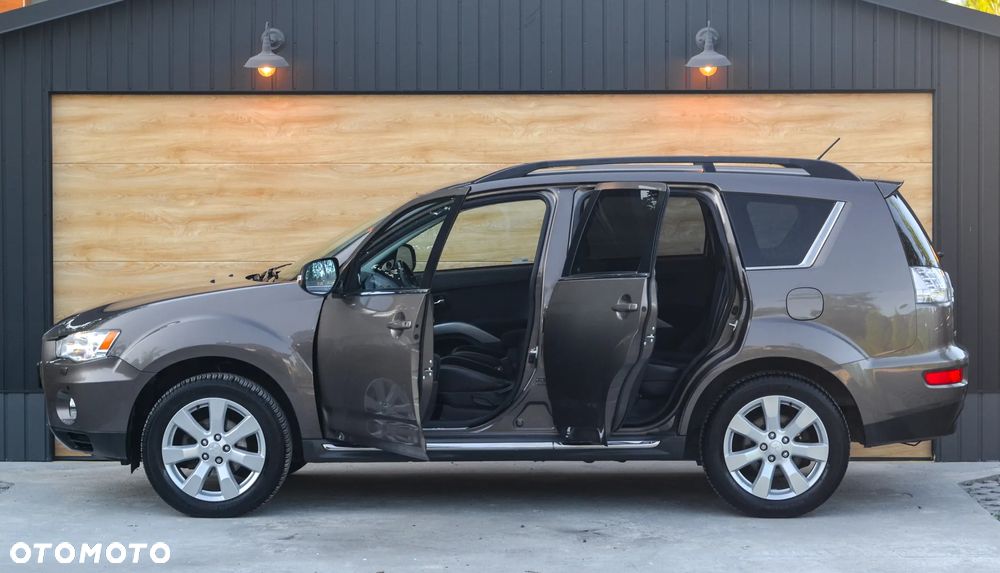 Mitsubishi Outlander 2.2 DID Intense + EU5 TC-SST - 9