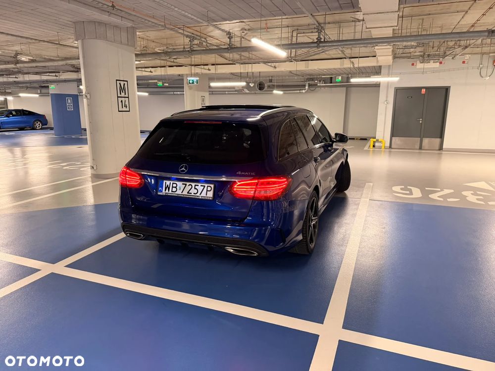 Mercedes-Benz Klasa C 200 4-Matic 9G-TRONIC - 11