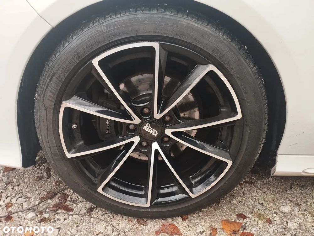 Mercedes-Benz CLA 200 7G-DCT AMG Line - 20