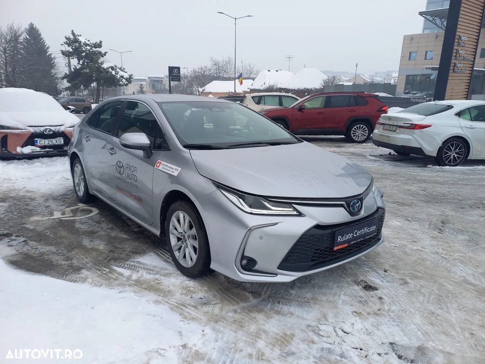 Toyota Corolla 1.8 HSD Business - 3