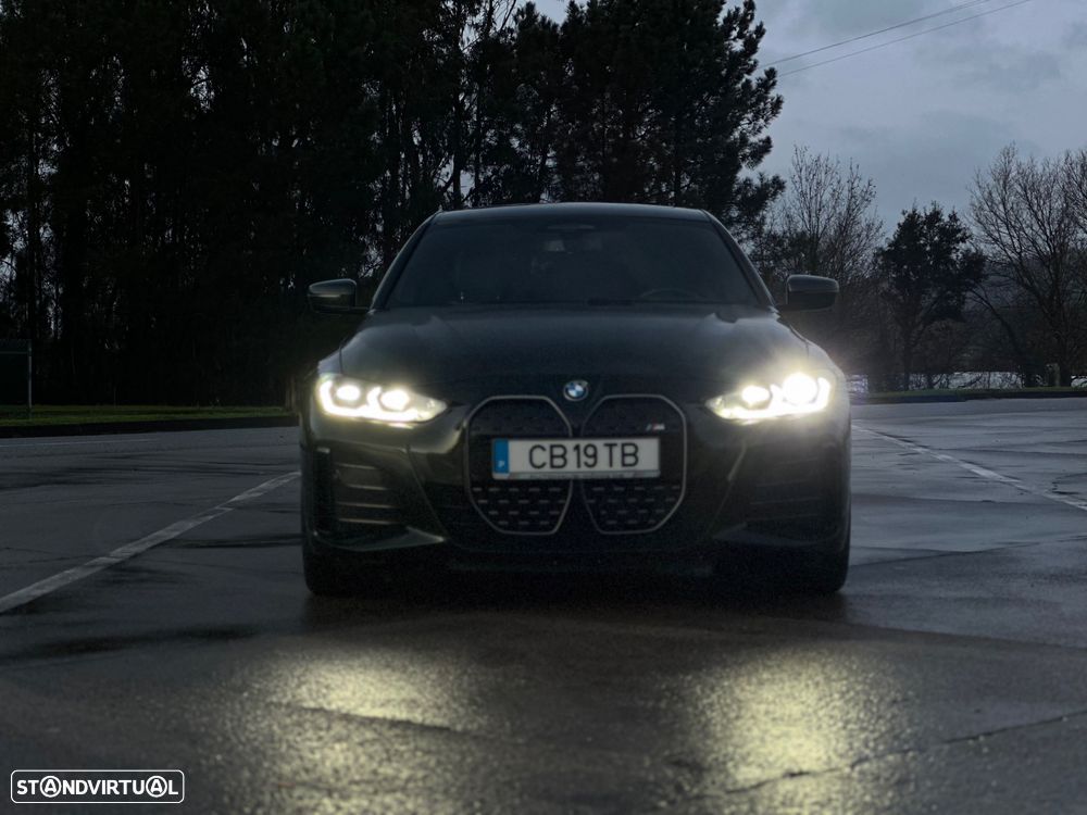 BMW i4 eDrive40 Pack Desportivo M - 1