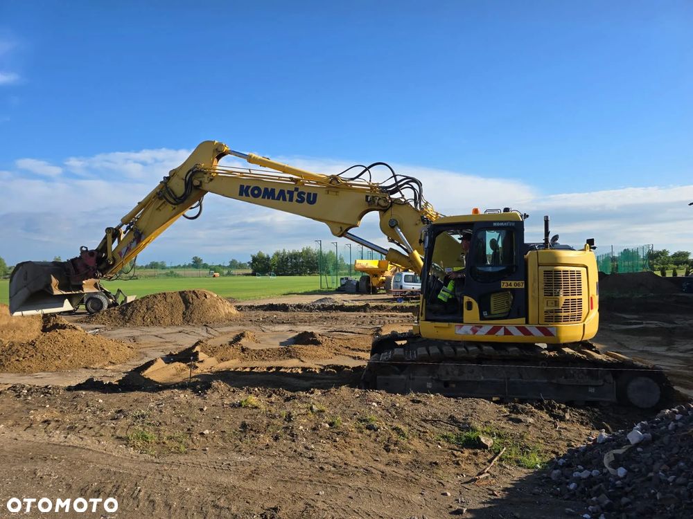 Komatsu PC228-10 - 18