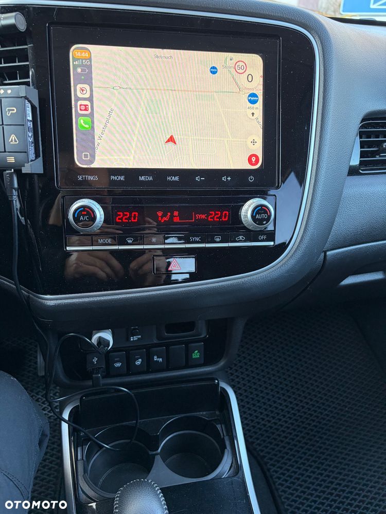 Mitsubishi Outlander 2.0 Instyle SDA 4WD CVT - 17