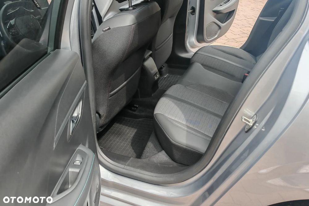 Peugeot 208 PureTech 100 EAT8 Allure - 14