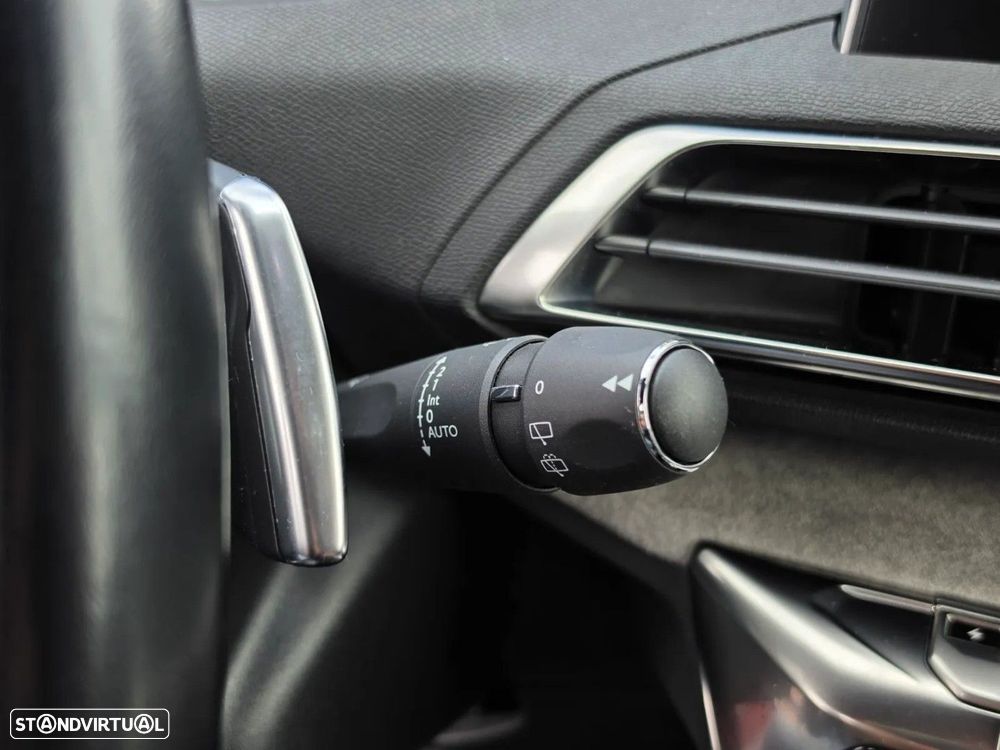 Peugeot 3008 1.6 Hybrid4 GT e-EAT8 - 15