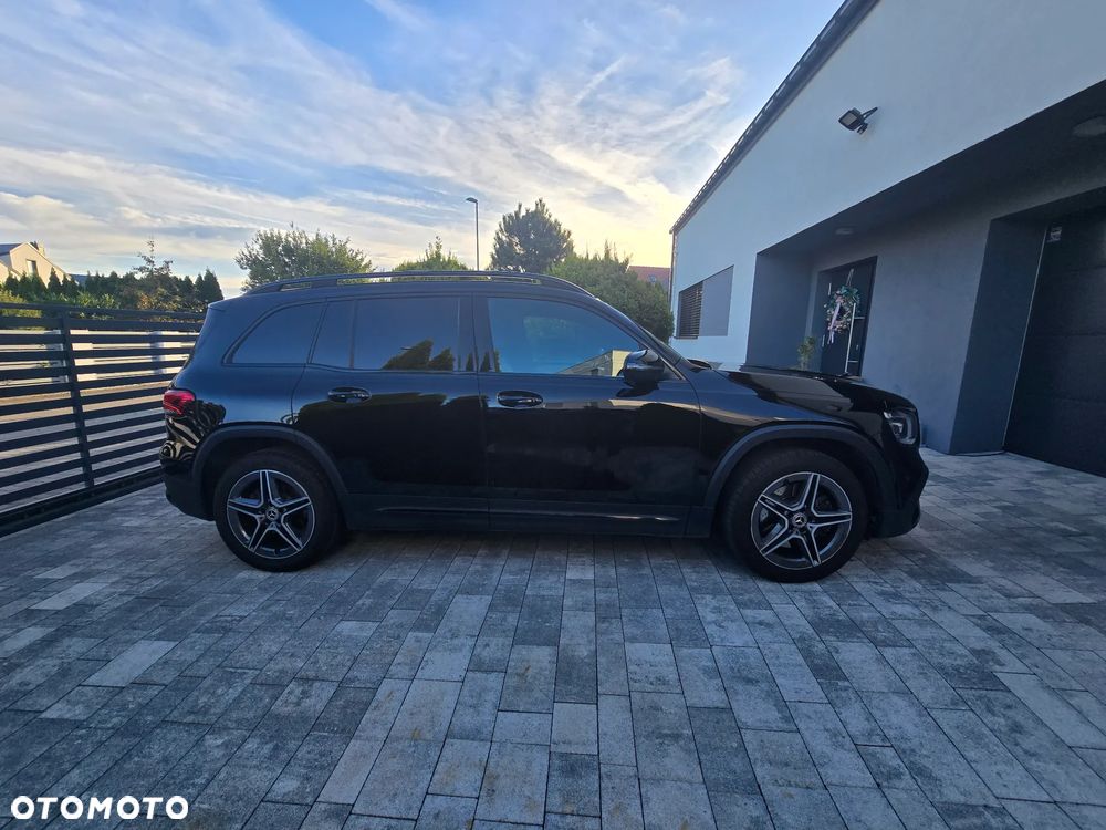 Mercedes-Benz GLB - 4