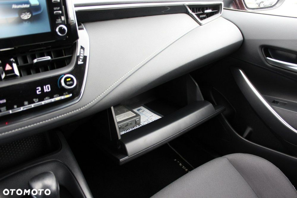 Toyota Corolla 1.8 Hybrid Comfort - 25