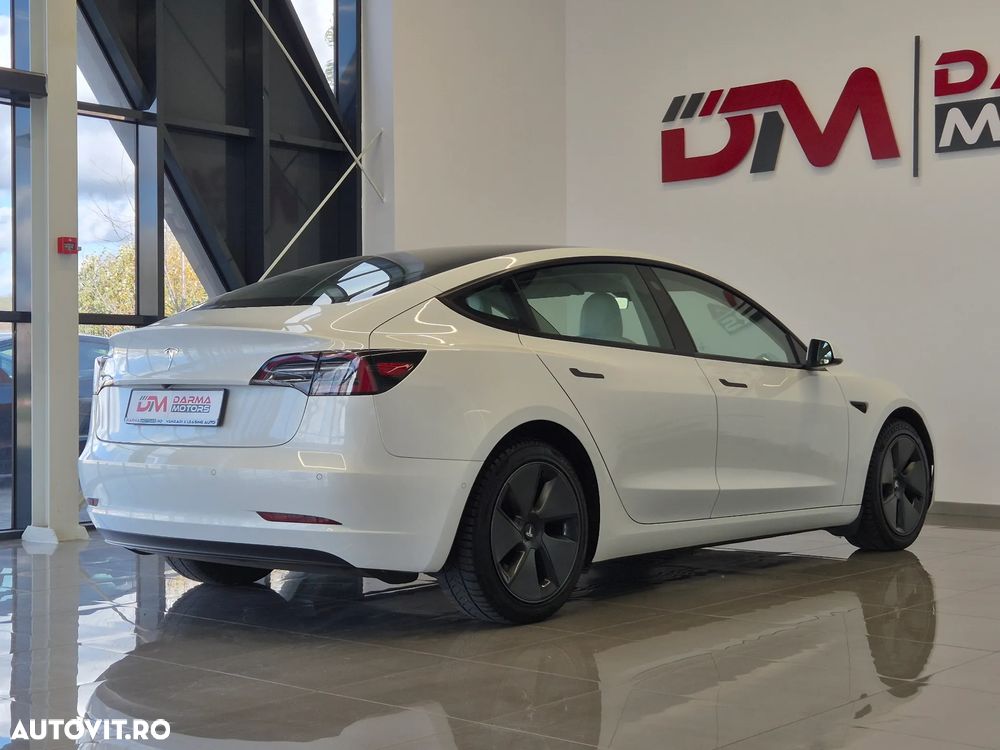 Tesla Model 3 Standard Reichweite Plus Hinterradantrieb - 5