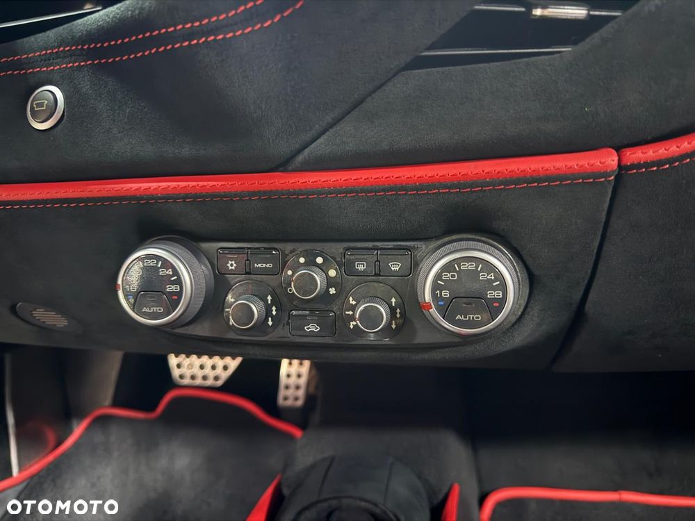 Ferrari 488 - 27