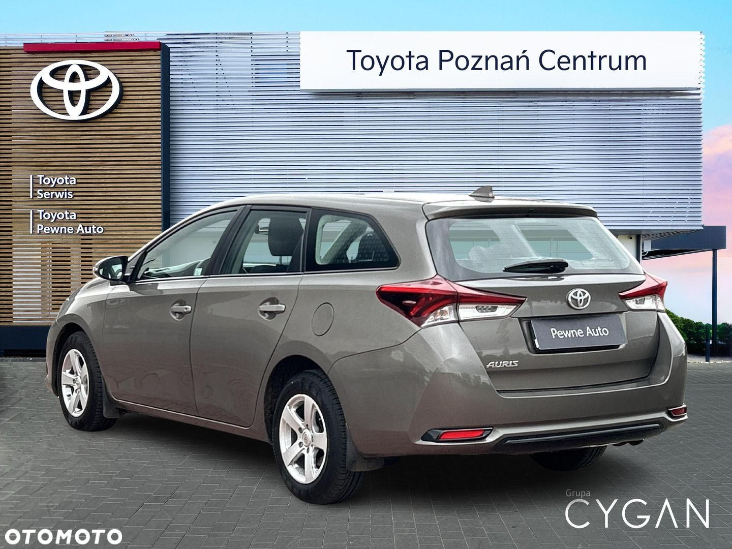 Toyota Auris - 4