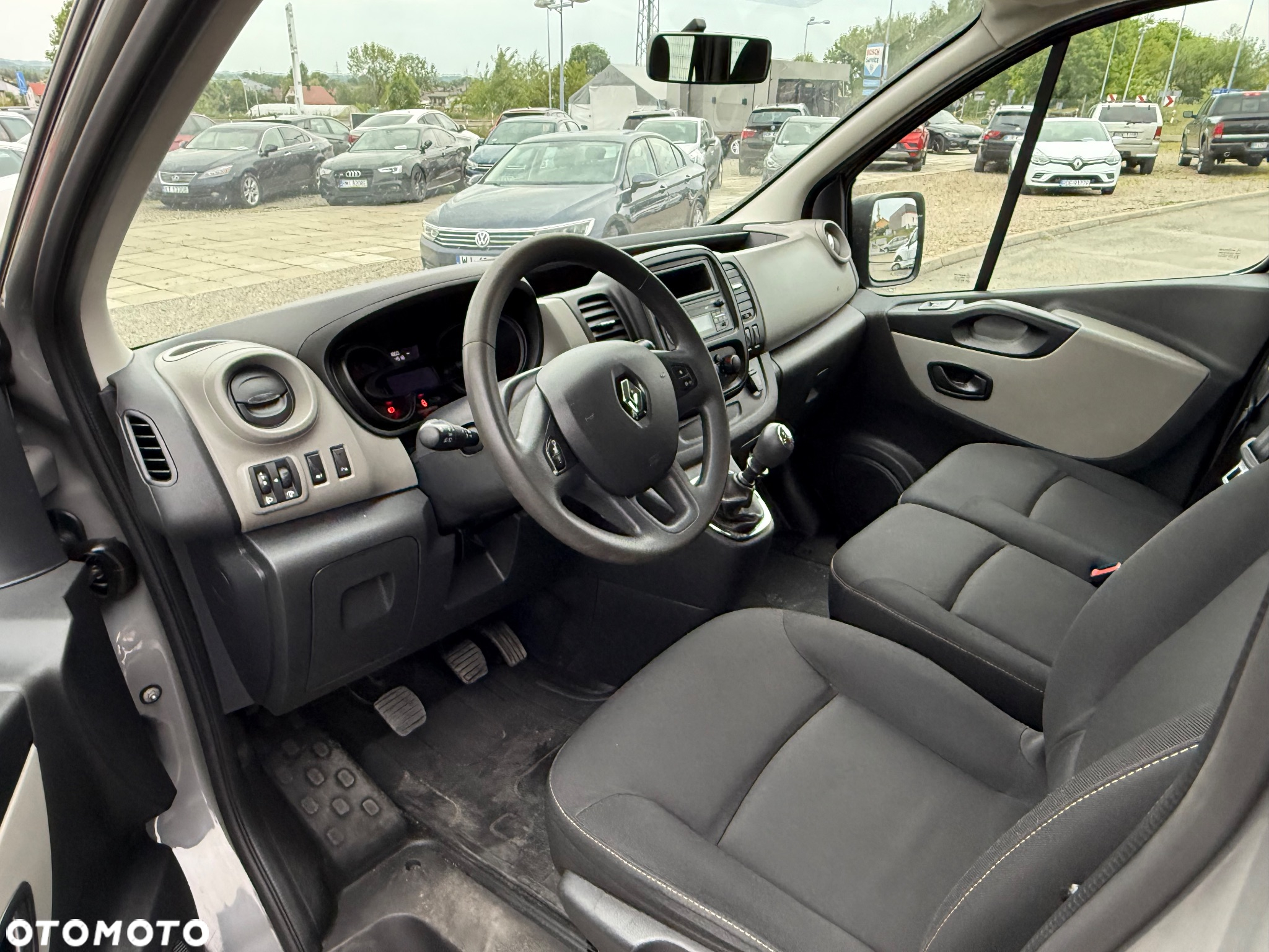 Renault Trafic Grand Passenger 2,9t Pack Clim - 8