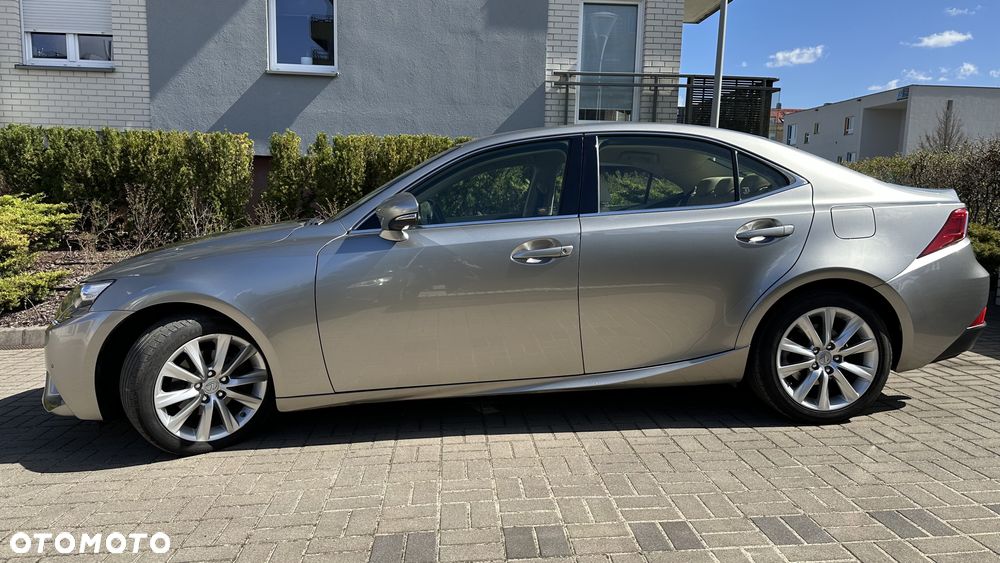 Lexus IS 250 Elegance - 1