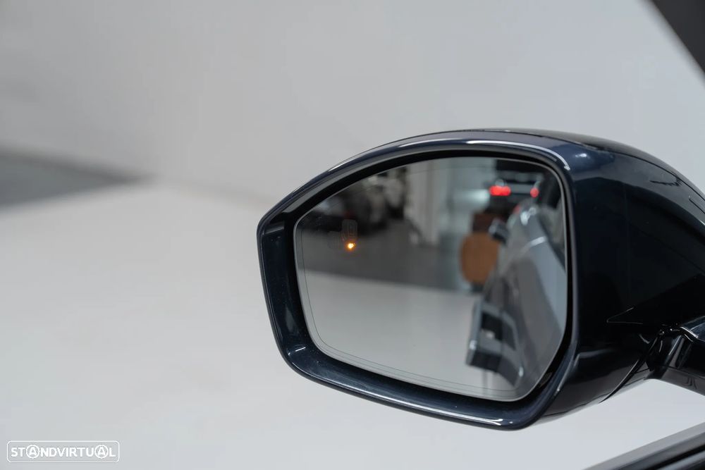 Land Rover Range Rover Evoque 1.5 P300e AWD R-Dynamic Auto - 25