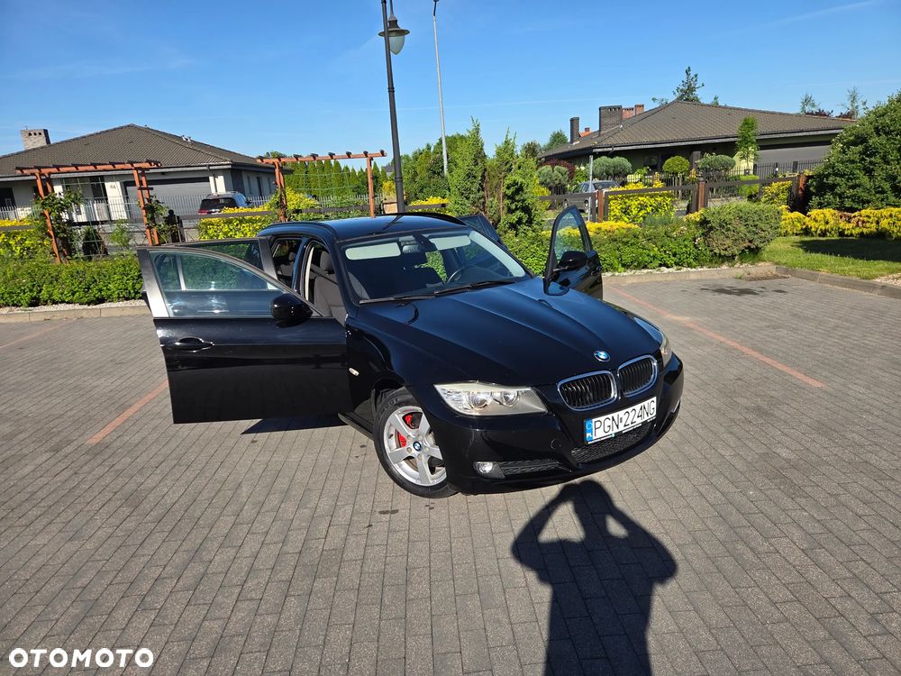 BMW Seria 3 318d - 3