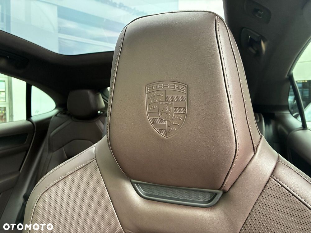 Porsche Cayenne - 21