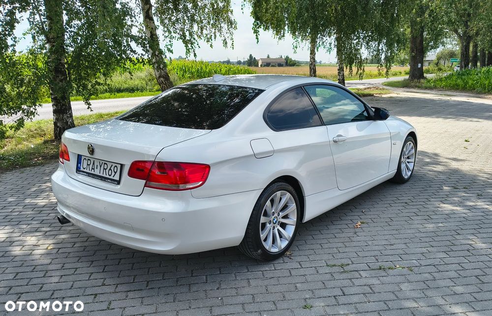 BMW Seria 3 320d xDrive - 4