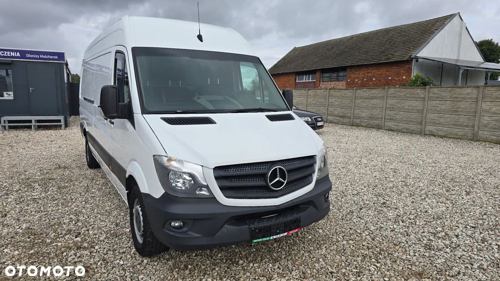 Mercedes-Benz Sprinter - 10