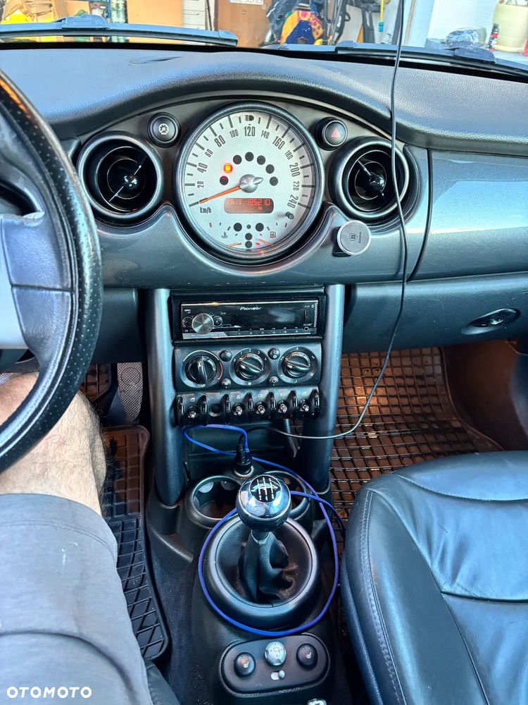 MINI Cooper Standard - 19