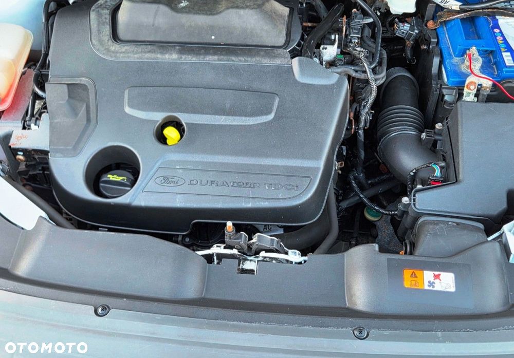 Ford Kuga - 18