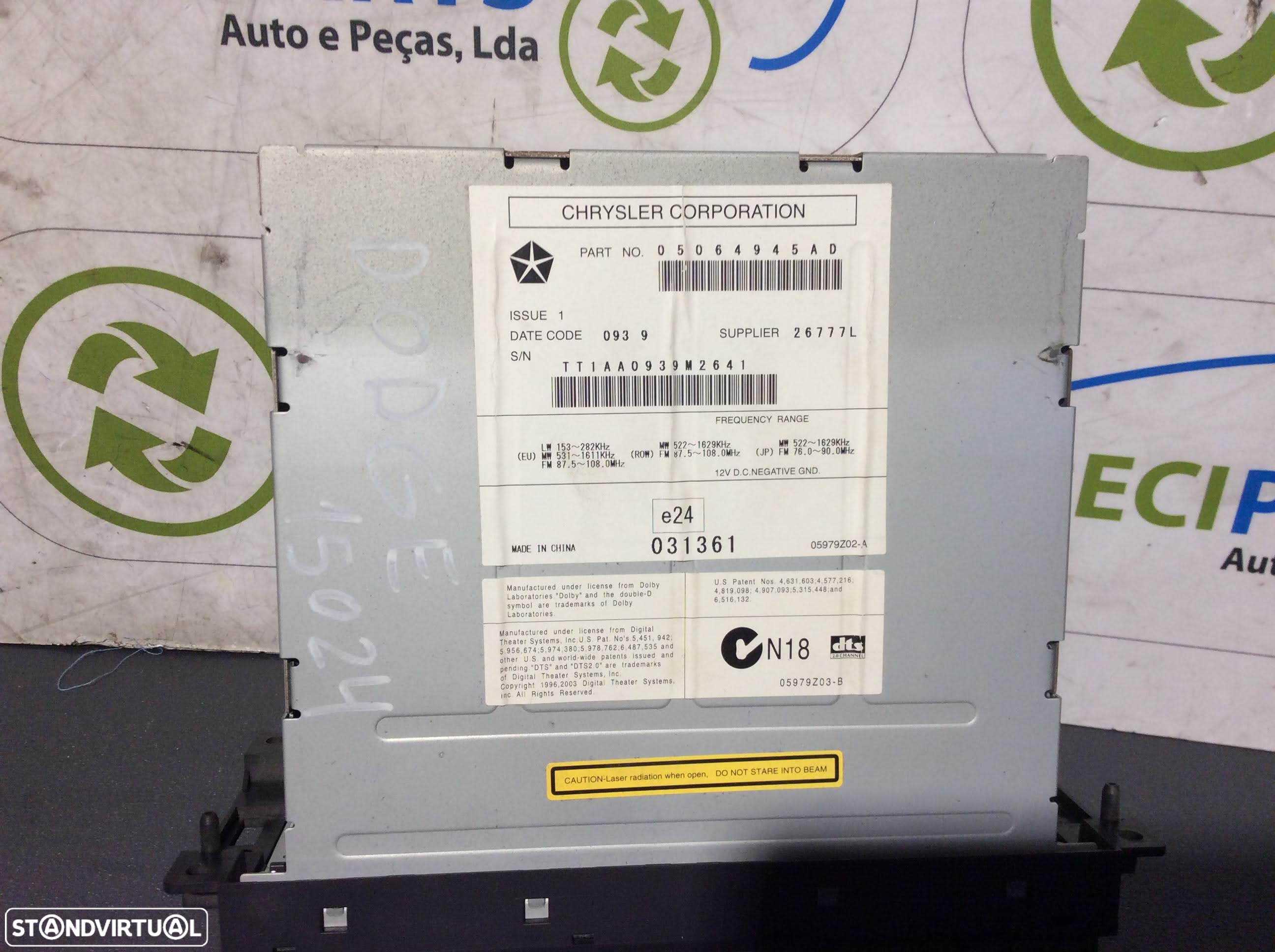 Radio Dodge Chrysler 05064945AD - 2