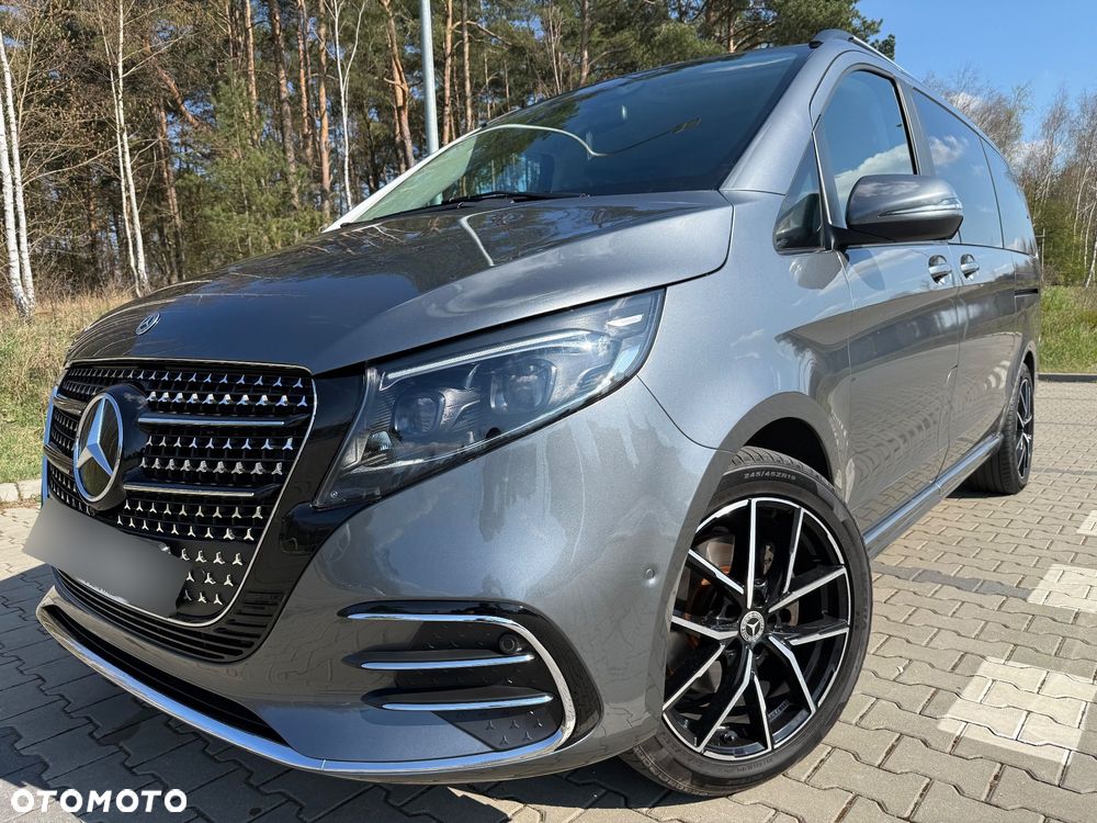 Mercedes-Benz Klasa V 300 d Extralang 9G-TRONIC - 16