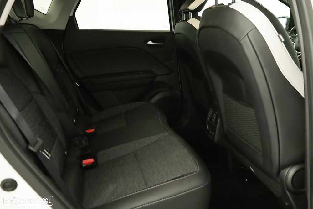 Renault Captur 1.0 TCe Techno Bi-Fuel - 24