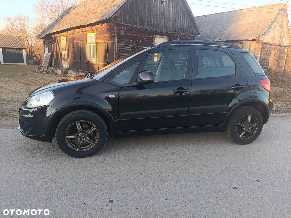 Suzuki SX4 - 4