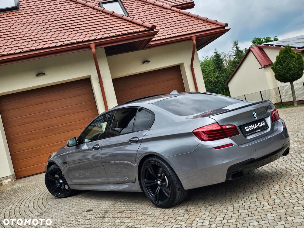 BMW Seria 5 M550d xDrive Sport-Aut - 23