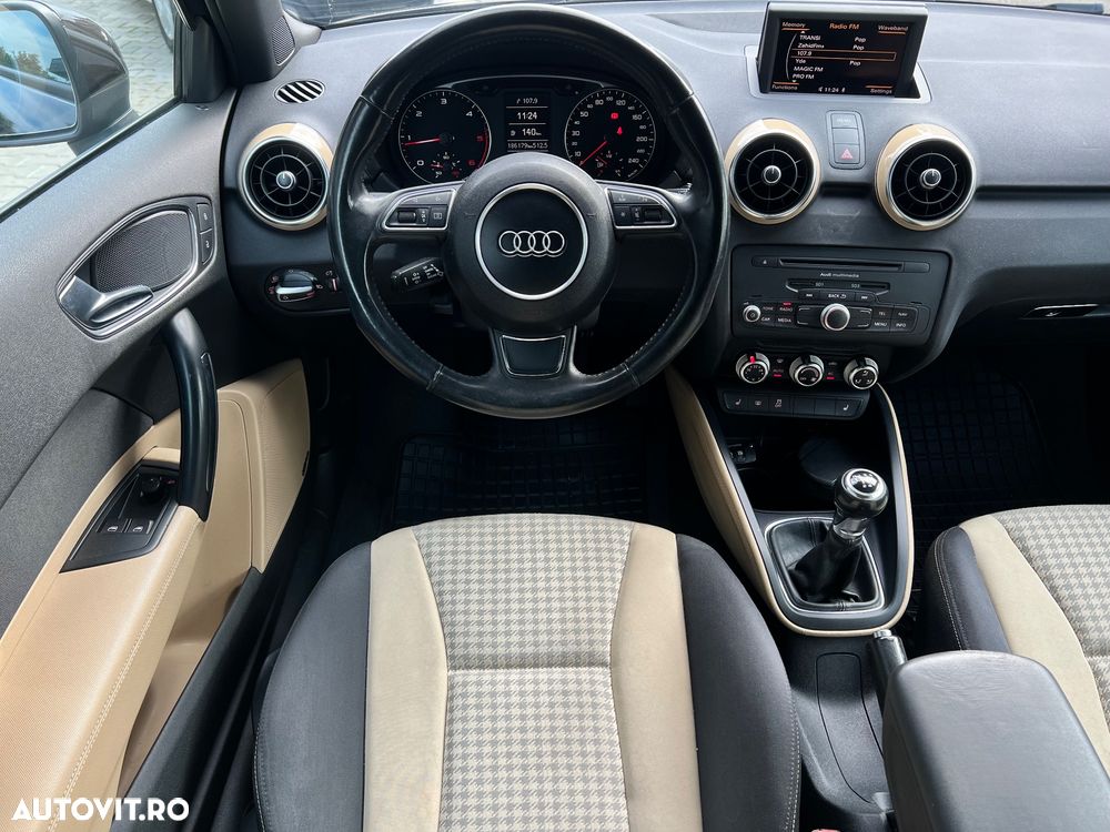 Audi A1 1.6 TDI Sportback S line Sportpaket - 4