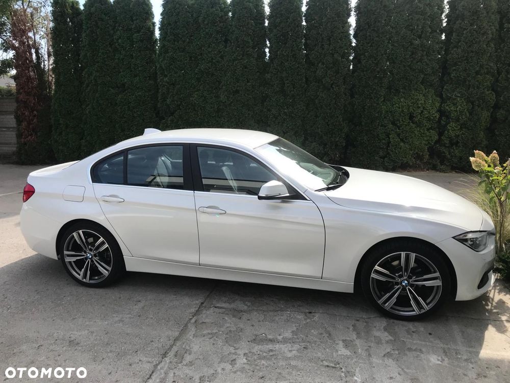 BMW Seria 3 318i - 5