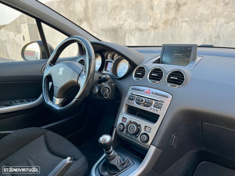 Peugeot 308 SW 1.6 e-HDi Active CVM6 - 26