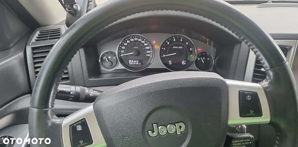 Jeep Grand Cherokee - 7