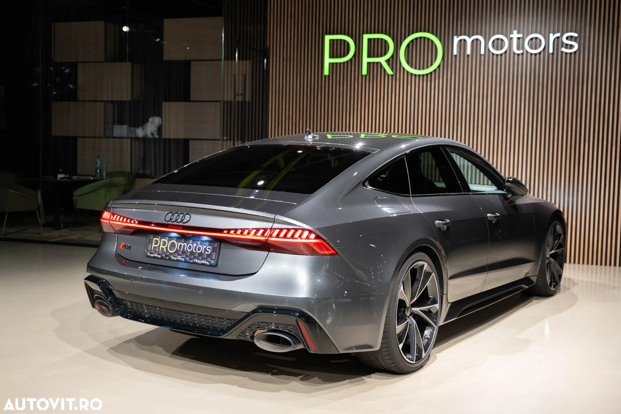 Audi RS7 4.0 TFSI quattro Tiptronic - 2