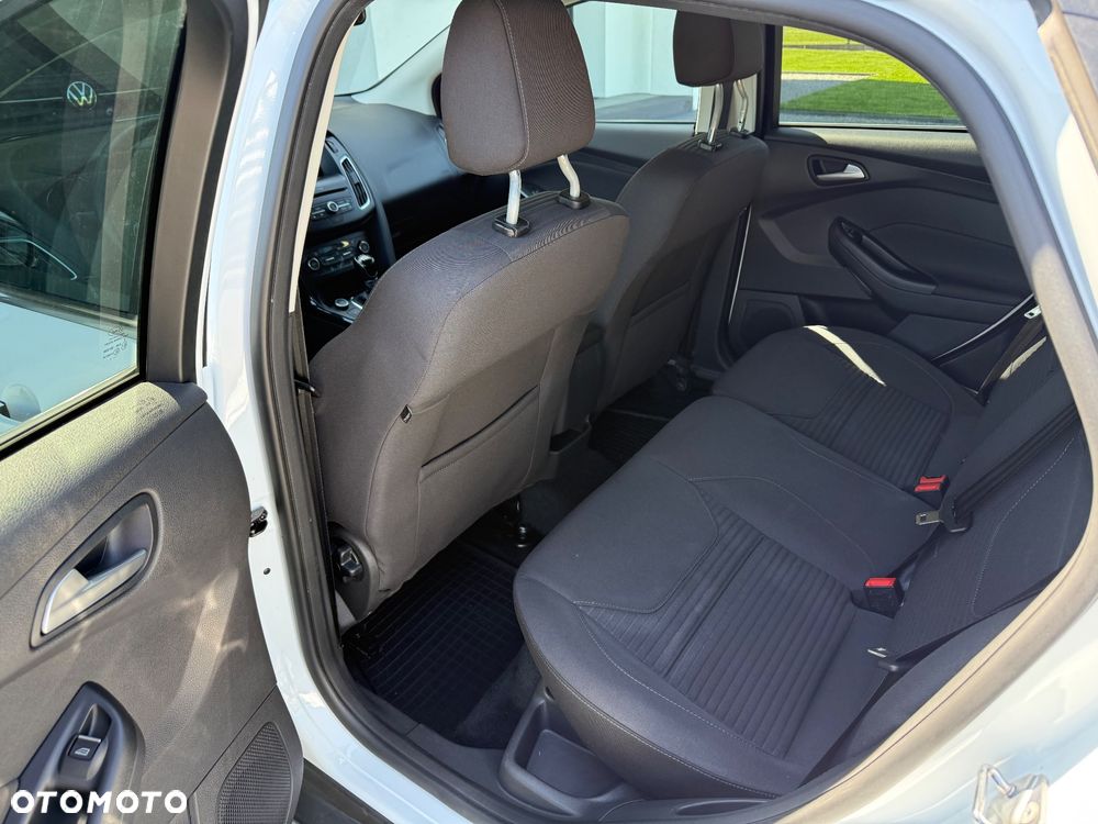 Ford Focus 1.0 EcoBoost Titanium - 19