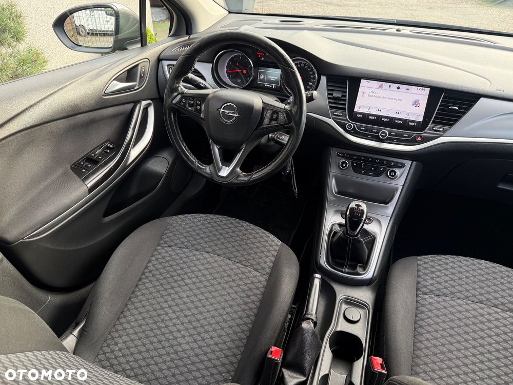Opel Astra 1.4 Turbo Business - 11