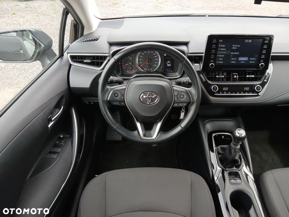 Toyota Corolla - 22