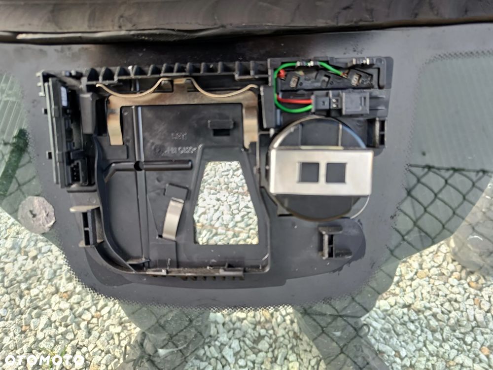 MERCEDES W212 SZYBA PRZEDNIA CZOŁOWA GRZANA KAMERA 2014r - 8