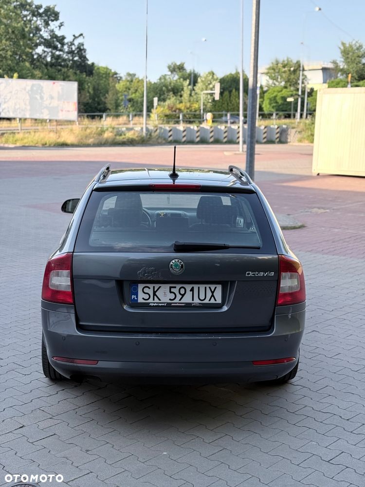 Skoda Octavia 2.0 TDI Ambiente - 10