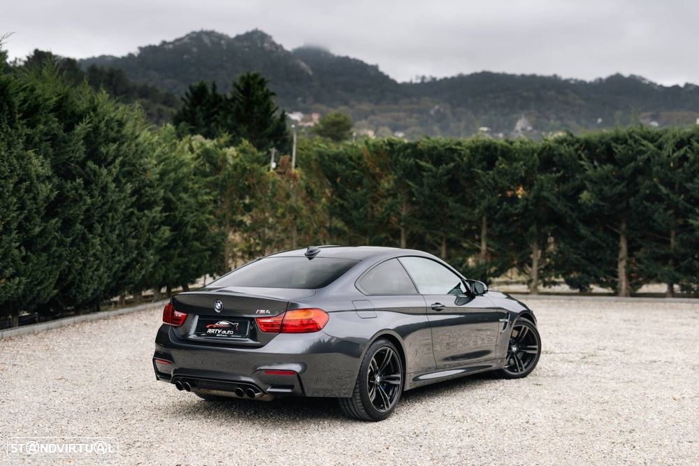 BMW M4 Auto - 16