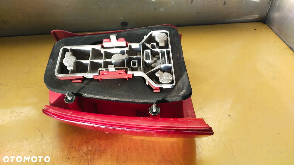 Lampa tylna  VW PASSAT B5 - 4