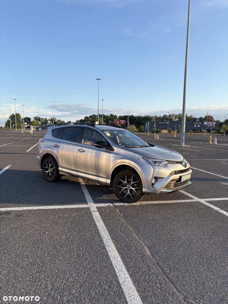 Toyota RAV4 - 8