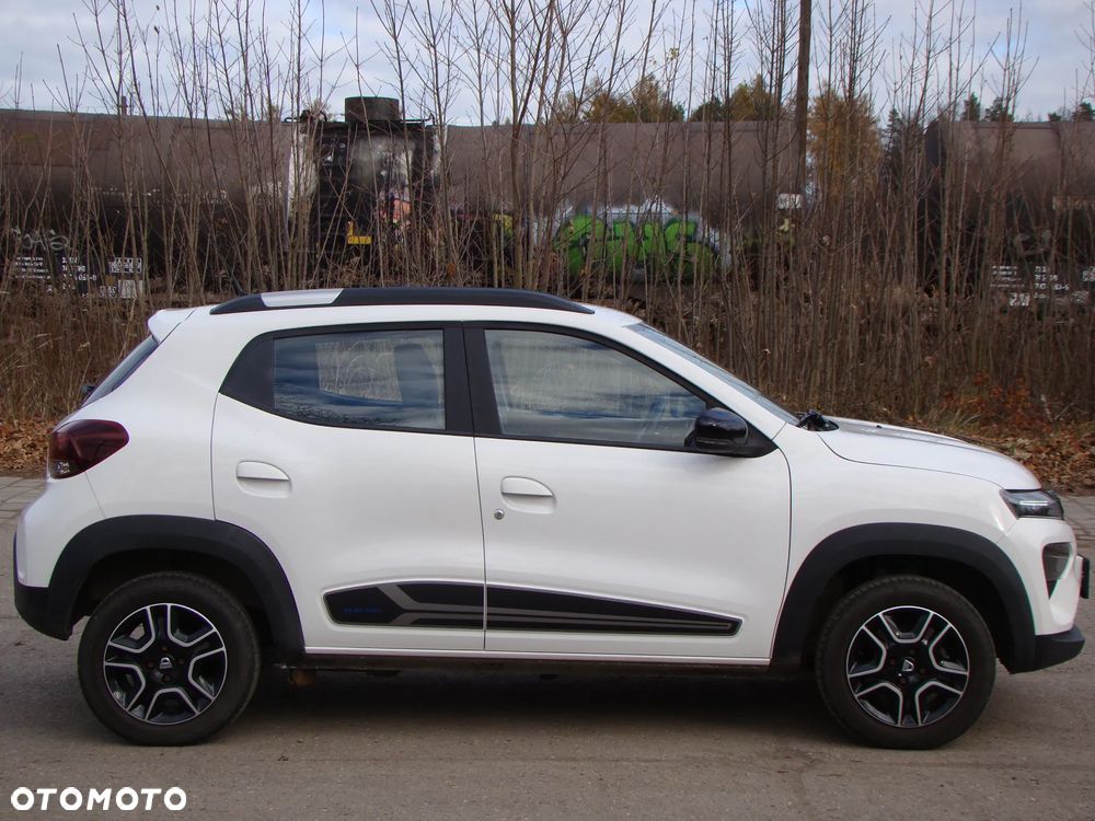 Dacia Spring - 4