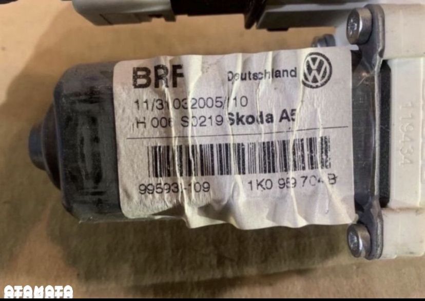 1K0959703 Silniczek szyby tył lewy lub prawy Skoda octavia II 2 - 4